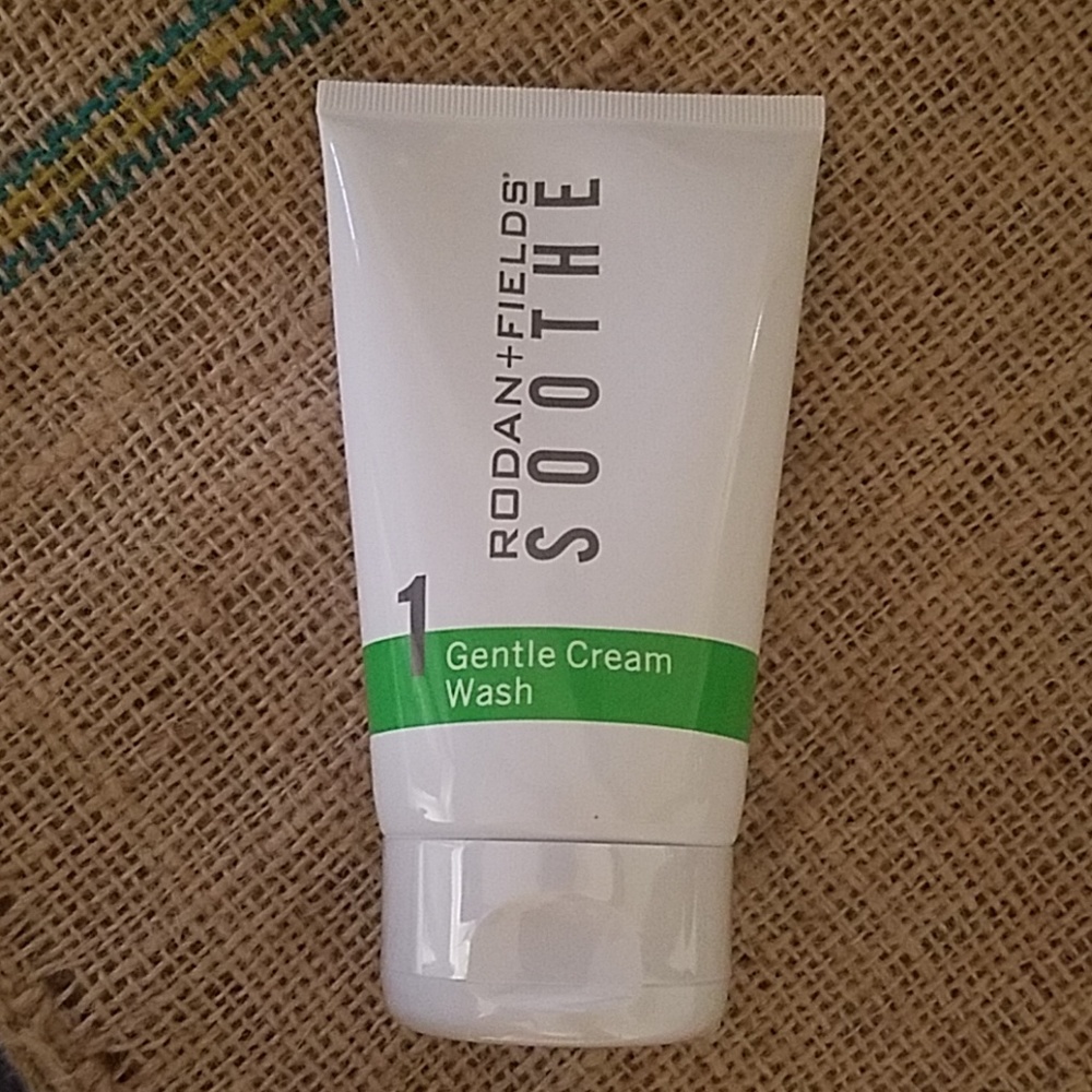 Rodan and Fields Soothe Gentle Cream Wash